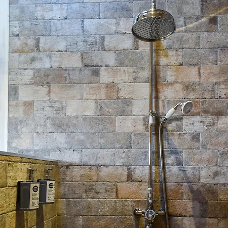 Apartment Barn Owl Hut - Uk49769